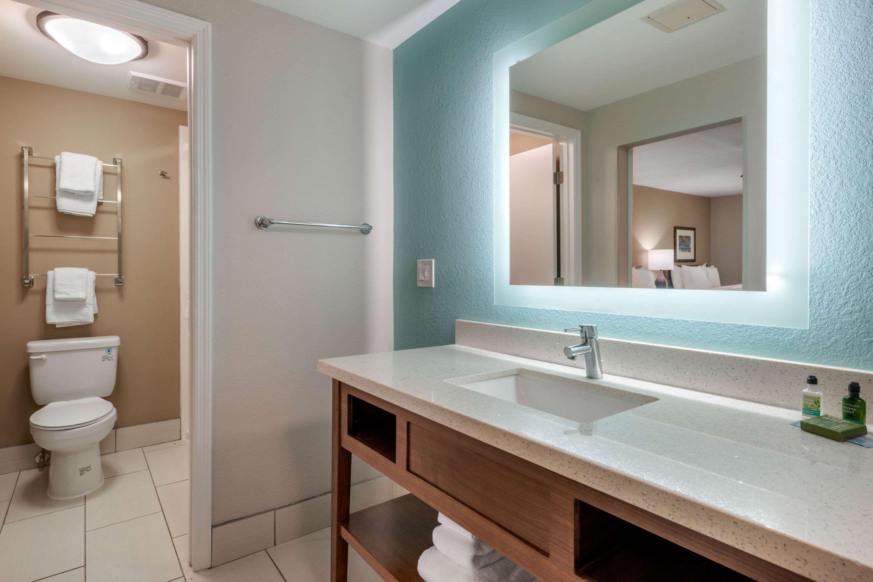 Seafarer Inn & Suites, Ascend Hotel Collection Jekyll Island Bagian luar foto