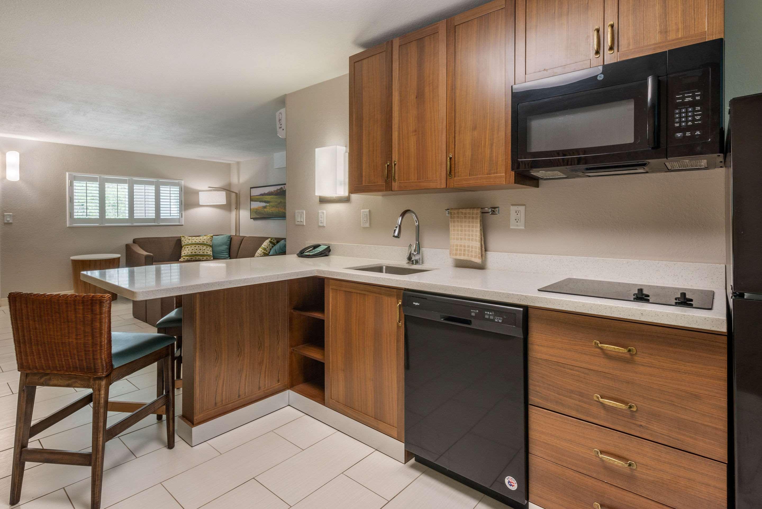 Seafarer Inn & Suites, Ascend Hotel Collection Jekyll Island Bagian luar foto