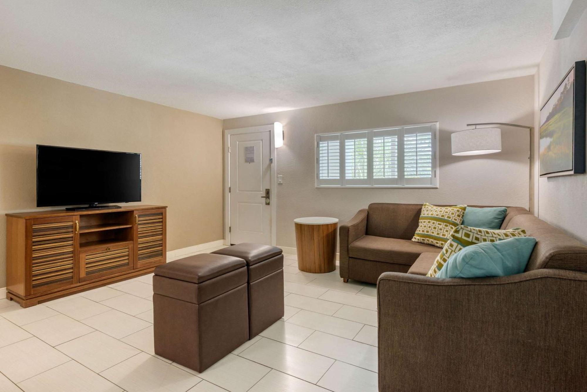 Seafarer Inn & Suites, Ascend Hotel Collection Jekyll Island Bagian luar foto