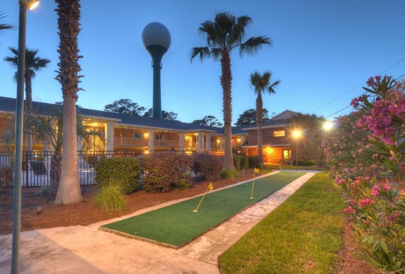 Seafarer Inn & Suites, Ascend Hotel Collection Jekyll Island Bagian luar foto